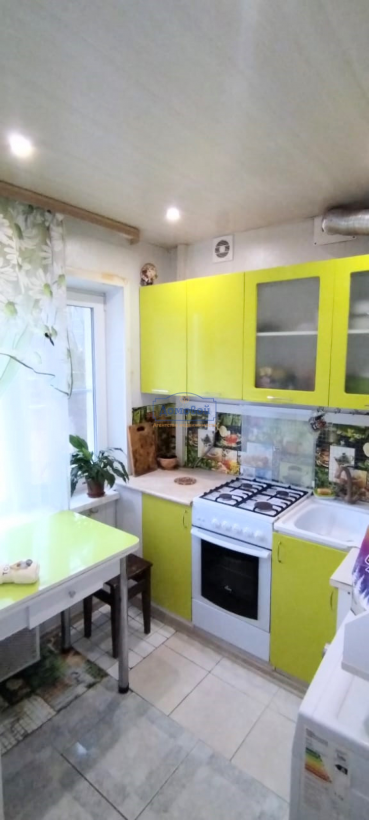 2-комн квартира Гурьянова ул., 43