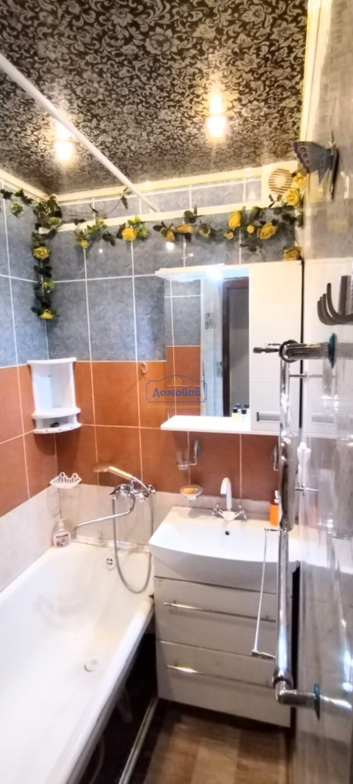 2-комн квартира Гурьянова ул., 43