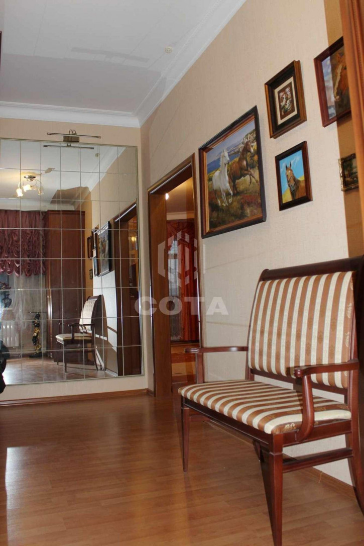 4-комн квартира Таранченко улица, 29б