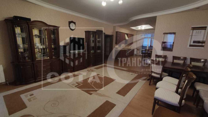 4-комн квартира Таранченко улица, 29б