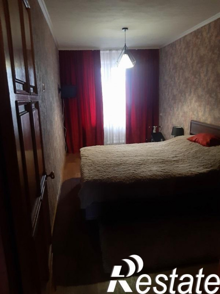 3-комн квартира Запорожская, 9