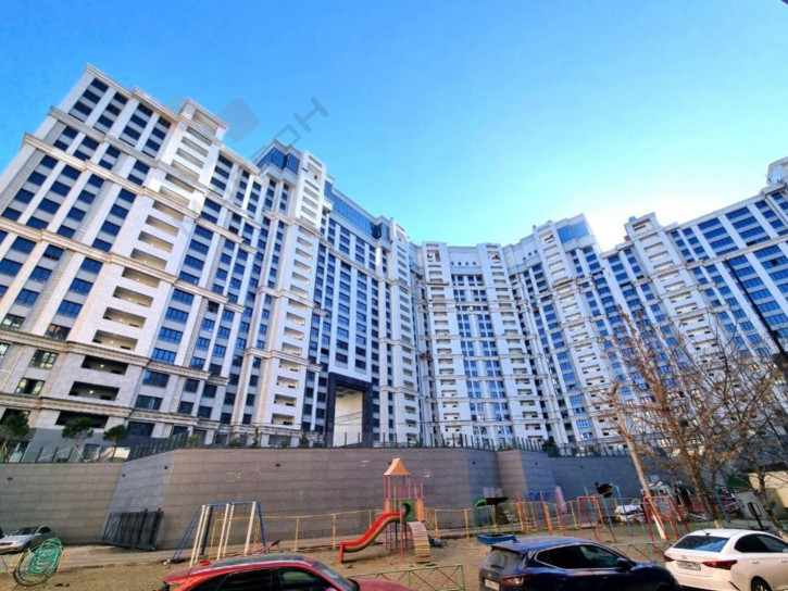 2-комн квартира в новом доме Школьная ул, 1