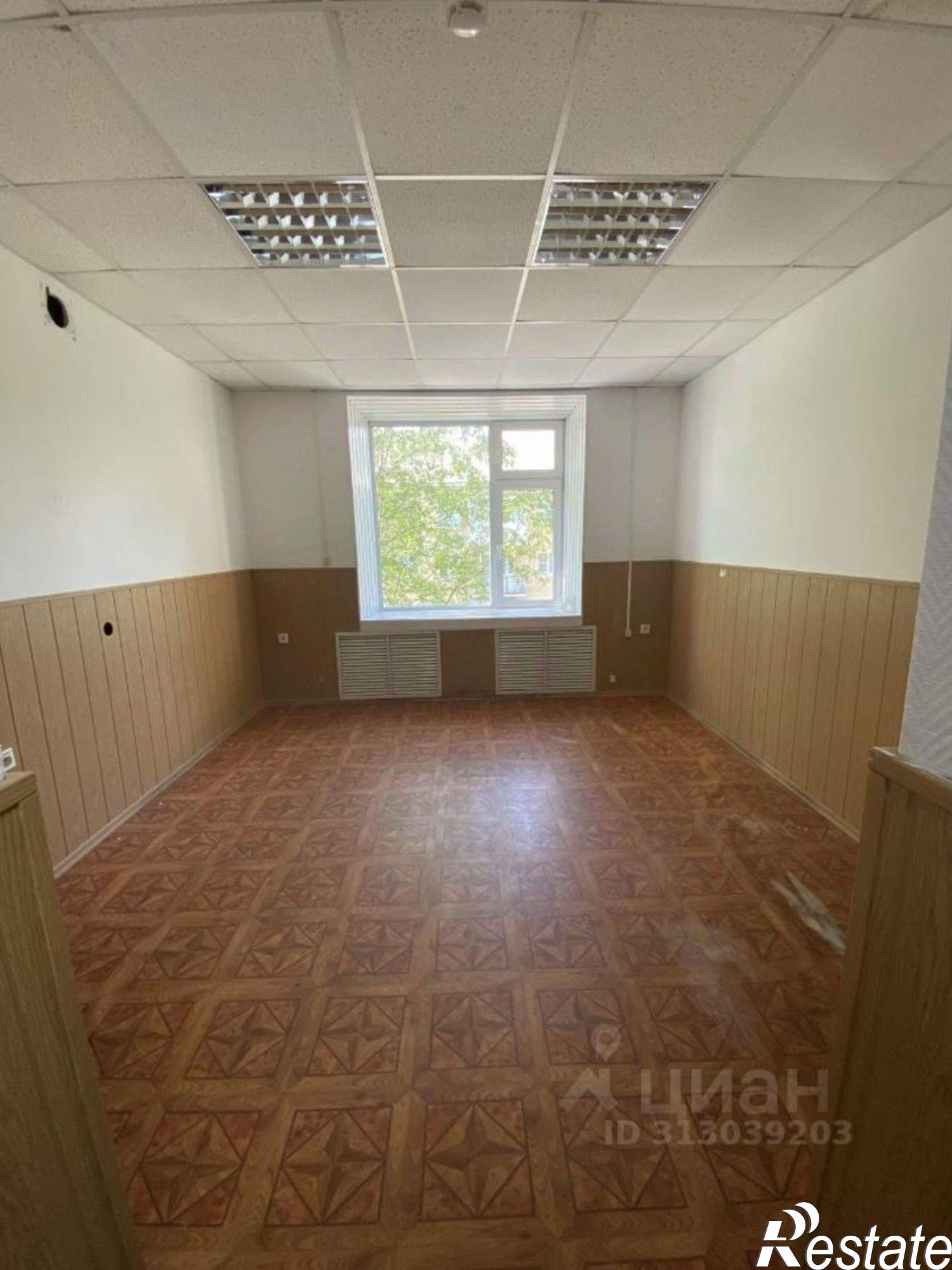 Купить ОСЗ, отдельно стоящее здание за 49 994 100 рублей на ул 40 лет Коми АССР, 8/14