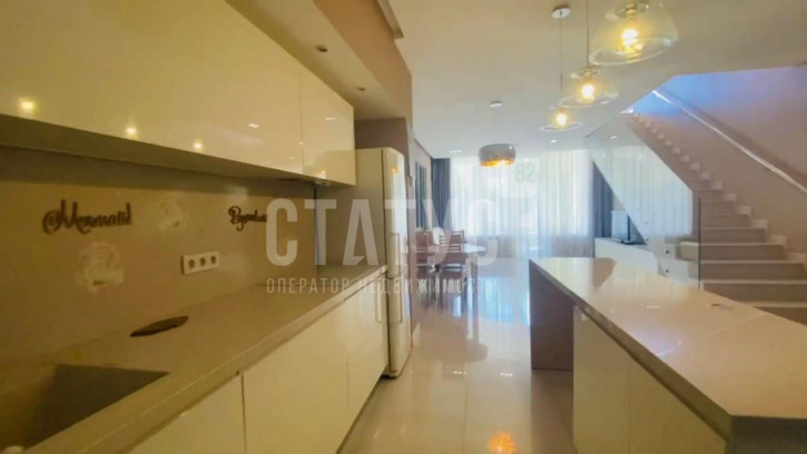 3-комн квартира Солнечный пер, 7