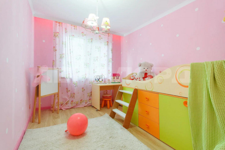 3-комн квартира Орбитальная улица, 54