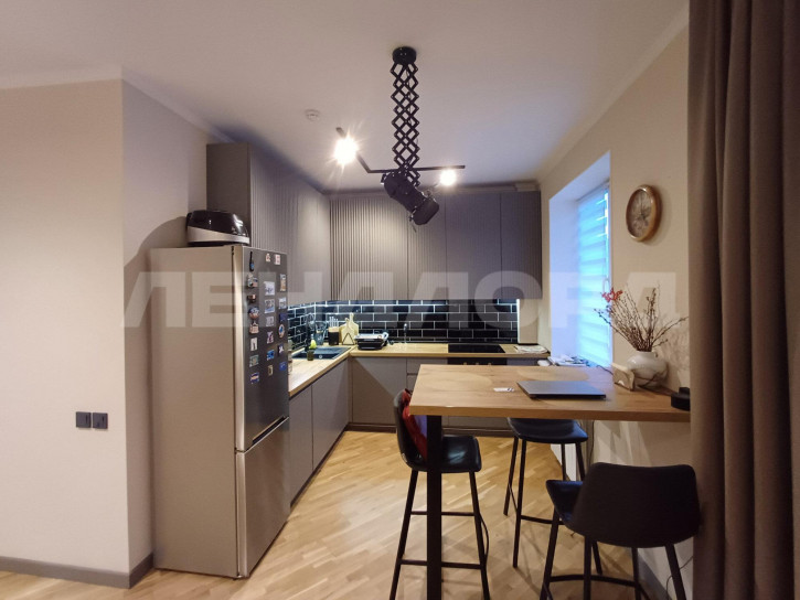 3-комн квартира Верхненольная улица, 3