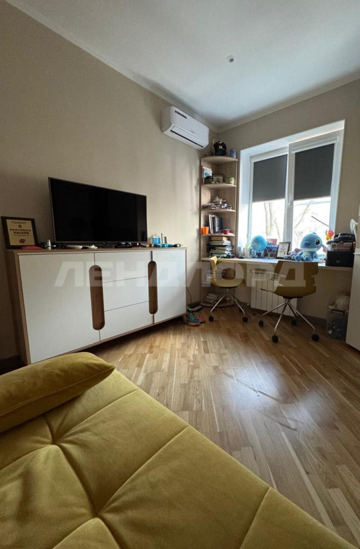 3-комн квартира Верхненольная улица, 3