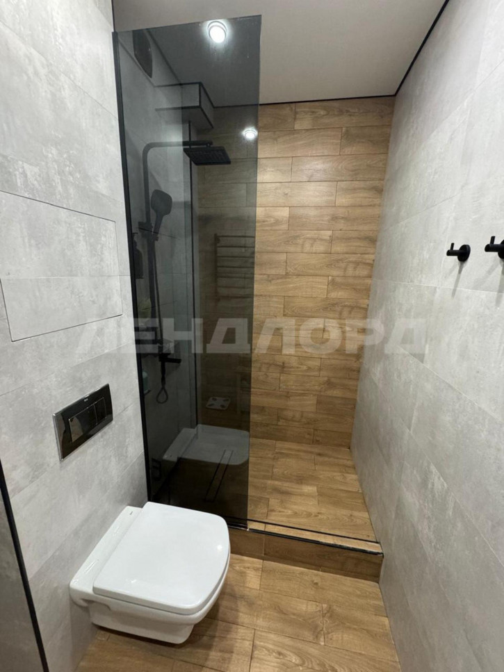 3-комн квартира Верхненольная улица, 3