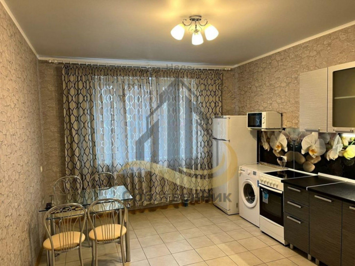 2-комн квартира Степной мкр, 31
