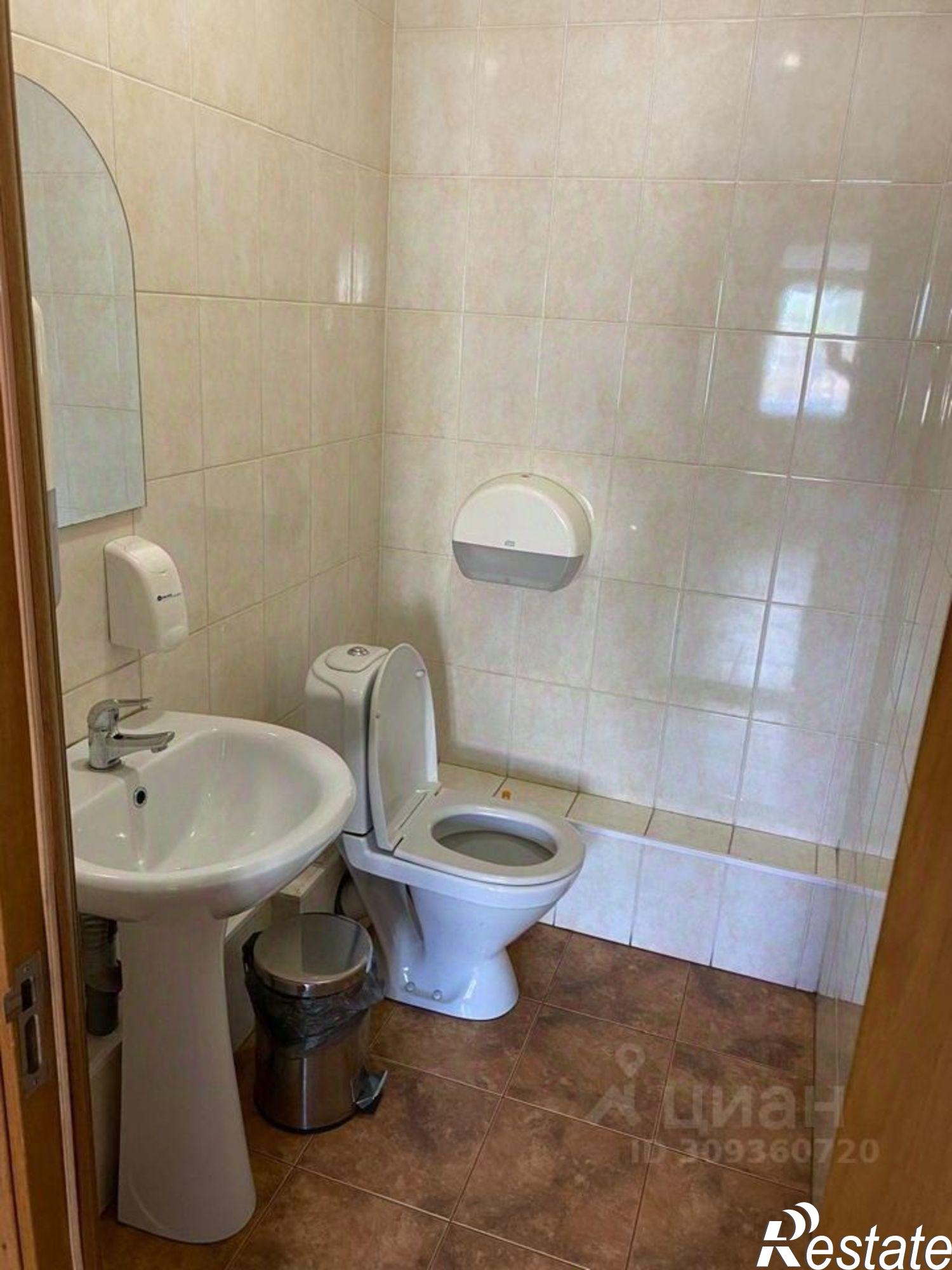 Купить офис, помещение под офис за 6 000 030 рублей на ул Миллера, 16