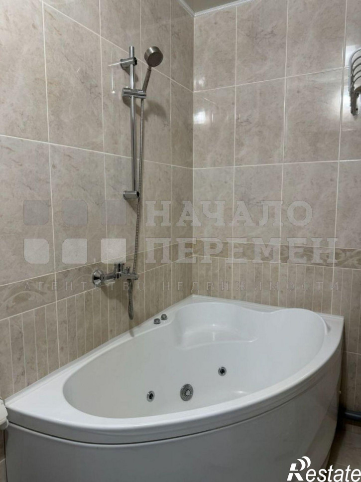 2-комн квартира Адриена Лежена, 10/3