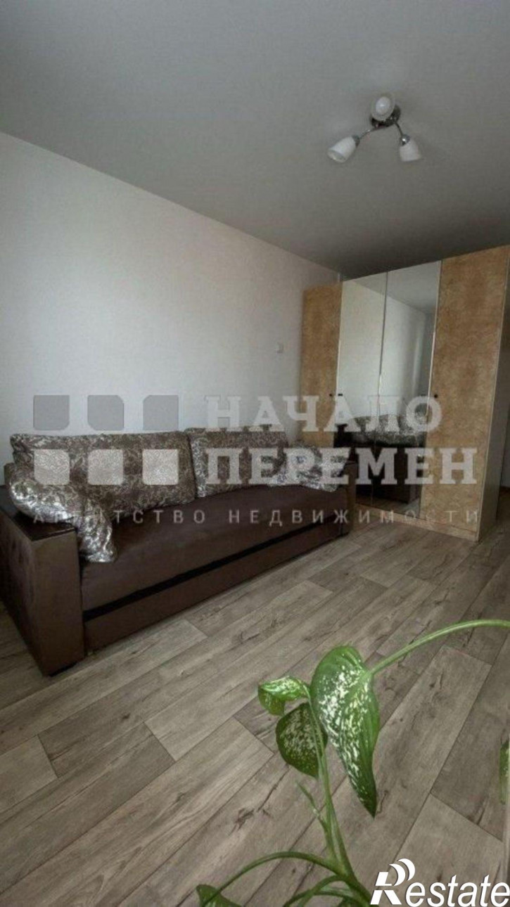 3-комн квартира Дзержинского пр-кт, 10