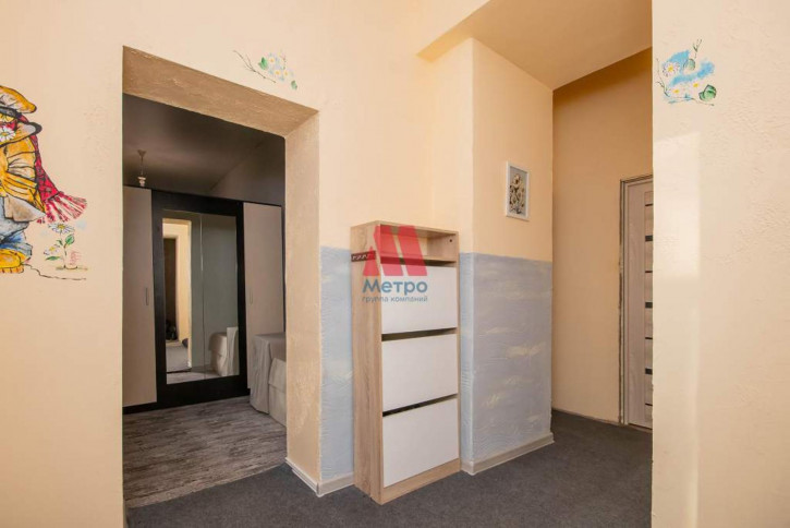 3-комн квартира Максимова улица, д.5