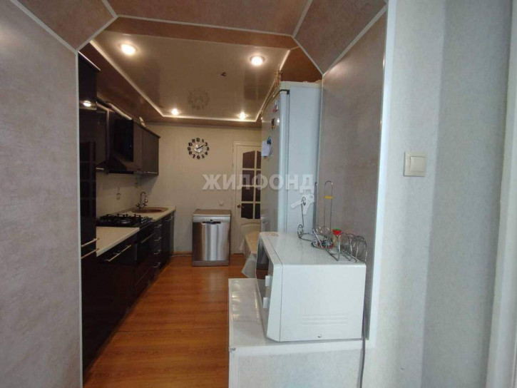 3-комн квартира Ленина улица, д.4