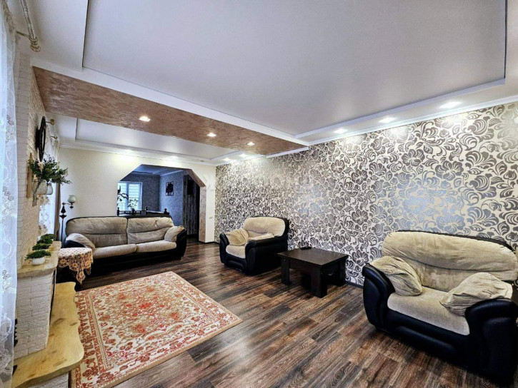 Коттедж/дом Карачижская улица