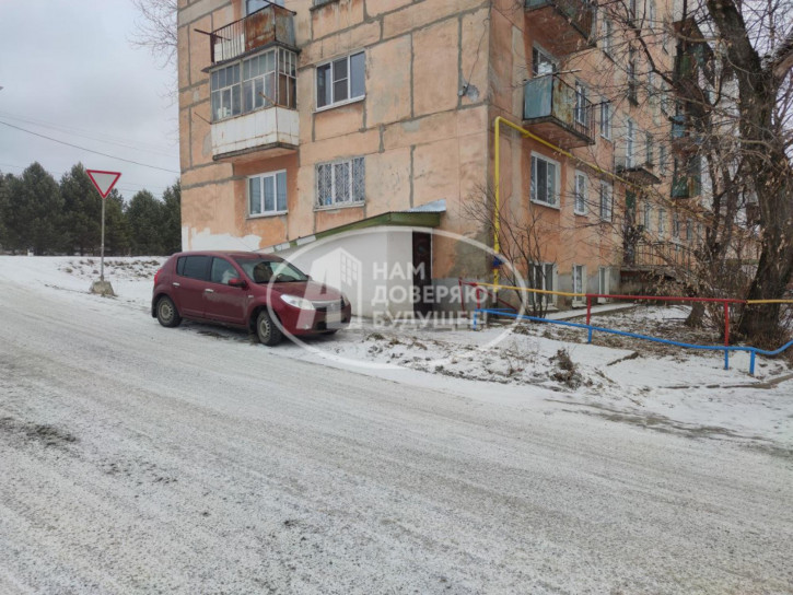 Помещение свободного назначения улица Коммунаров, 63