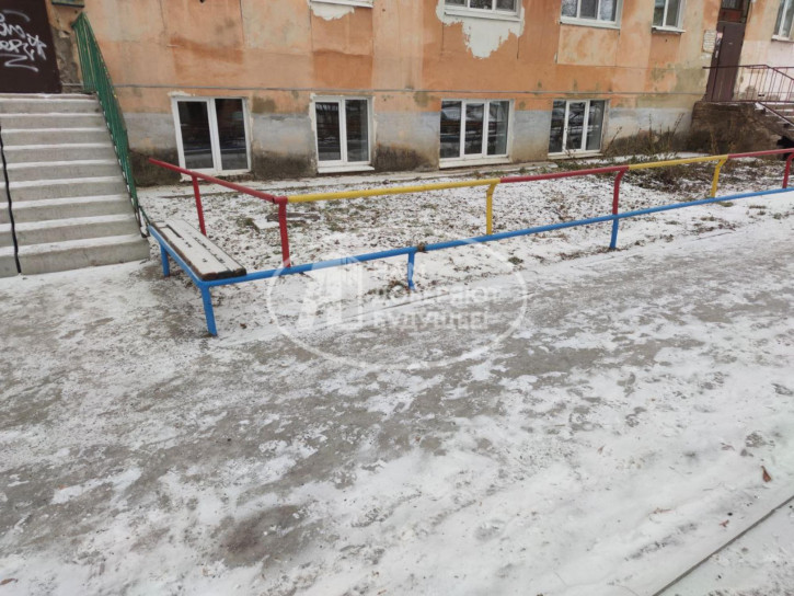 Помещение свободного назначения улица Коммунаров, 63