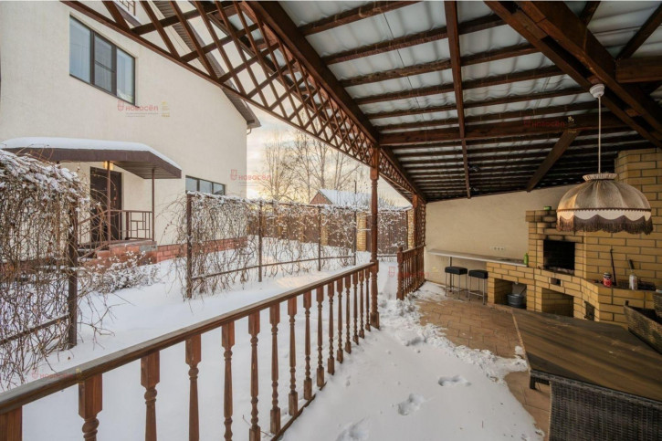 Коттедж/дом Порошинская 10а