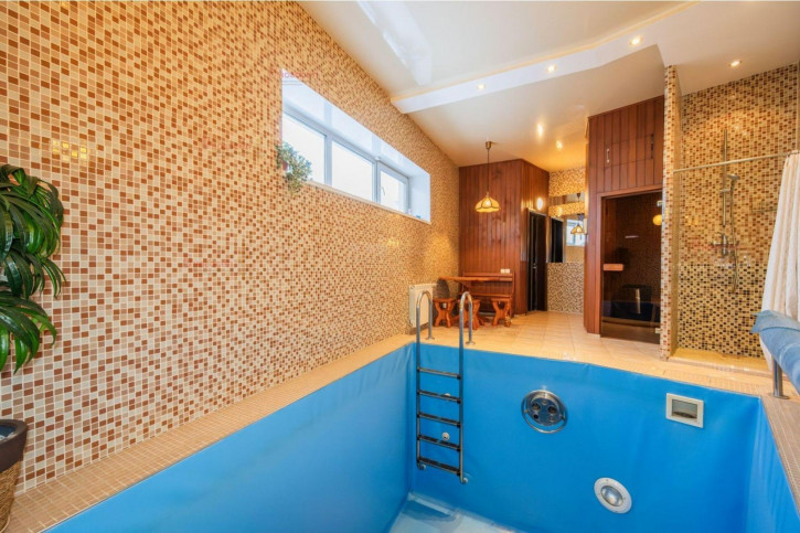 Коттедж/дом Порошинская 10а