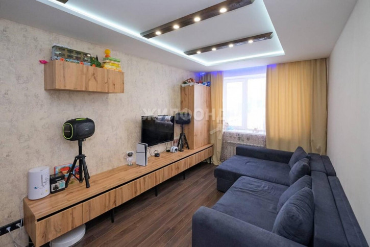 1-комн квартира Учительская, 9