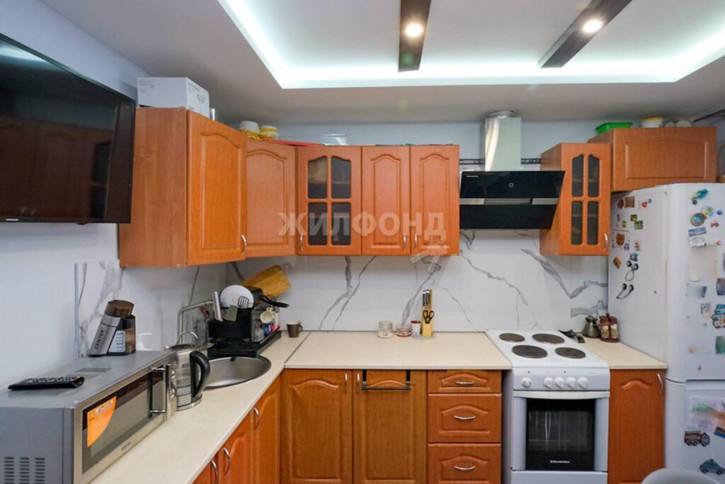 1-комн квартира Учительская, 9