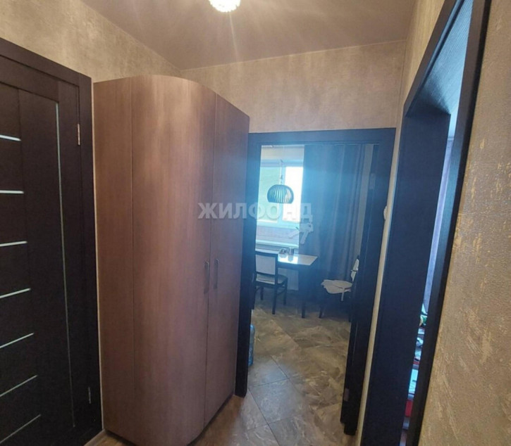 1-комн квартира Титова, 242/2