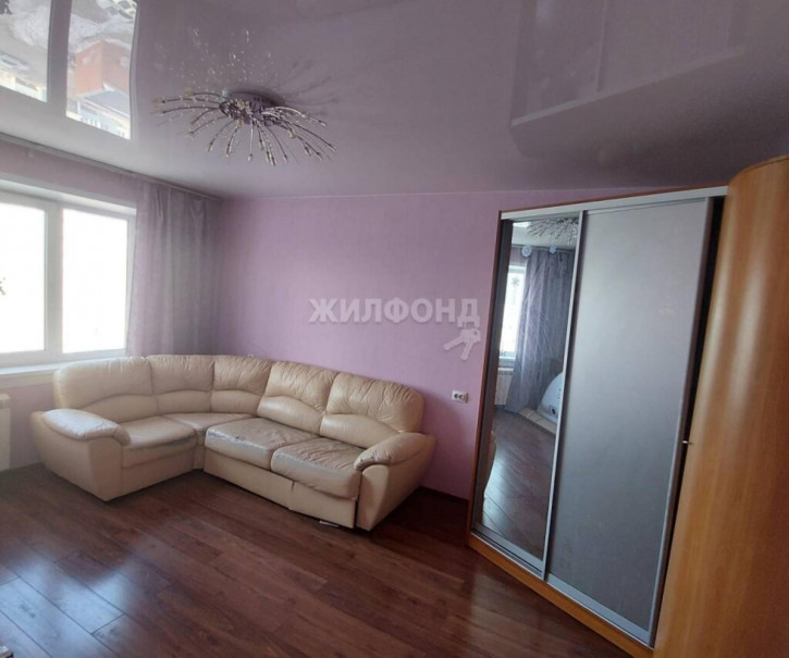 1-комн квартира Титова, 242/2