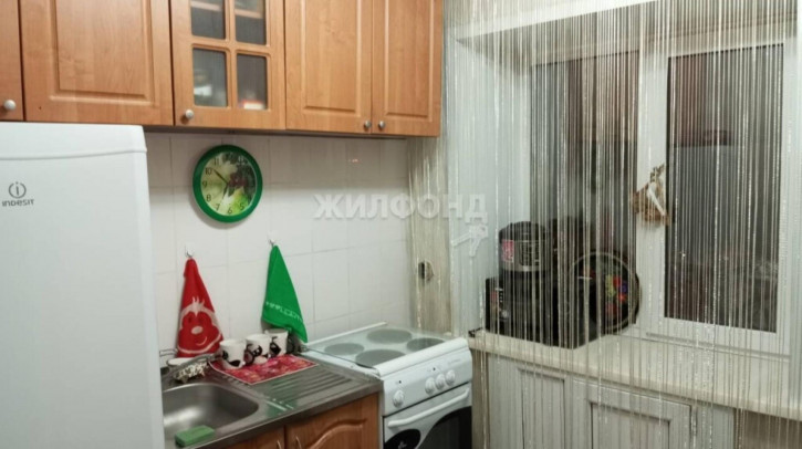 2-комн квартира Учительская, 37