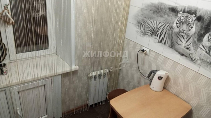 2-комн квартира Учительская, 37
