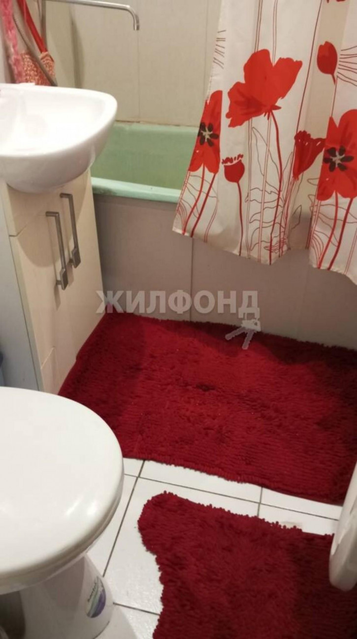 2-комн квартира Учительская, 37