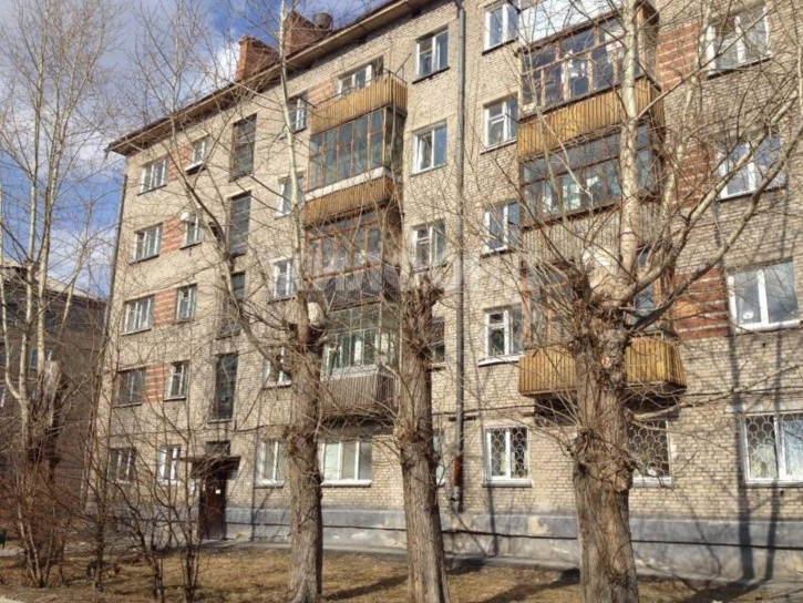 2-комн квартира Учительская, 37