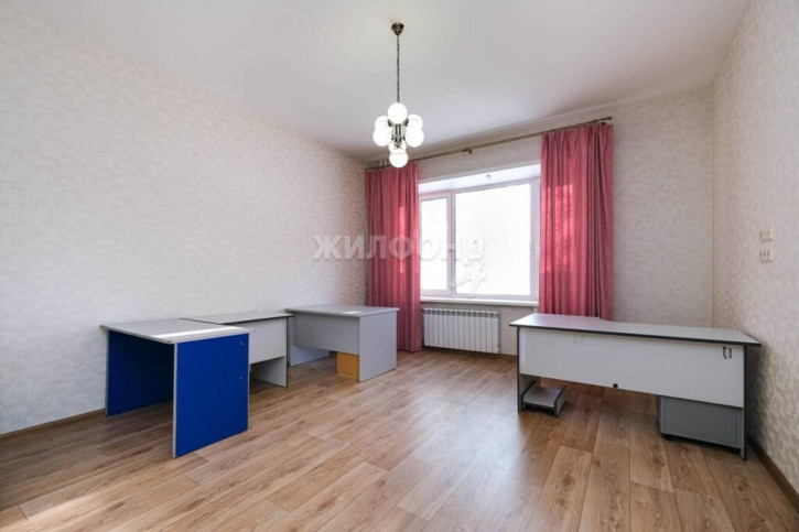 3-комн квартира Серебренниковская, 16