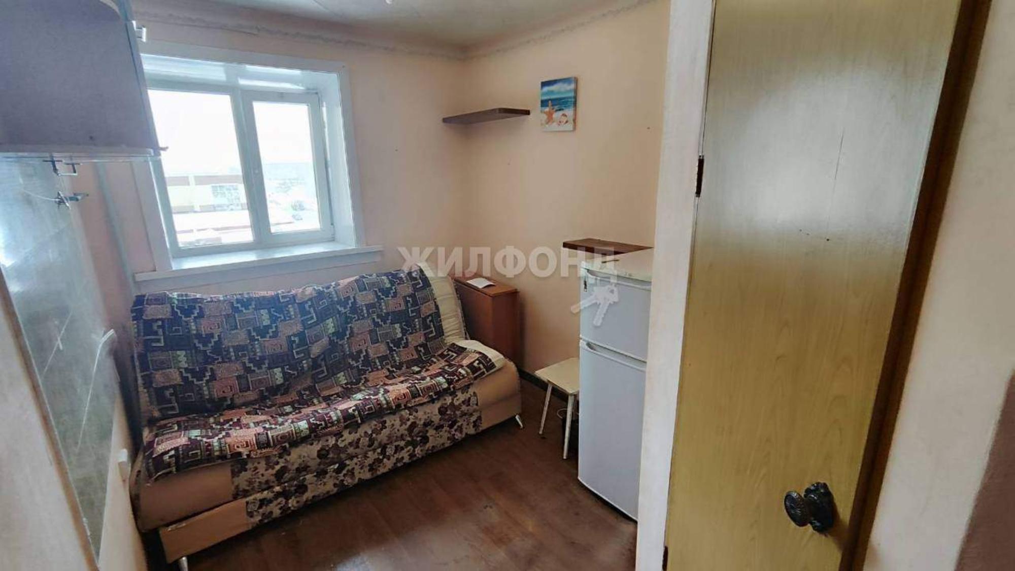 Купить комнату за 1 280 000 рублей на Петухова улица, д.12