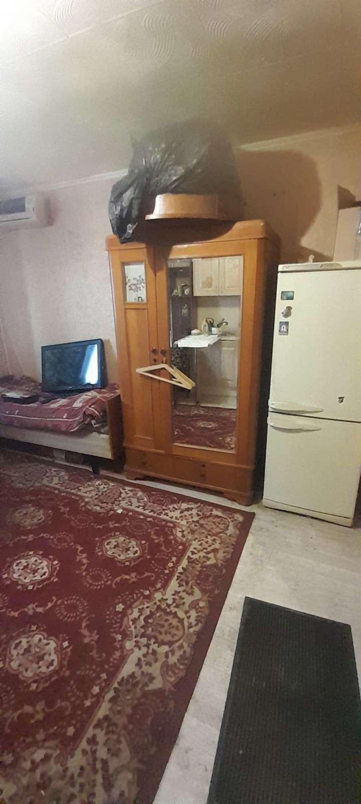 Комната 10-й квартал, 20