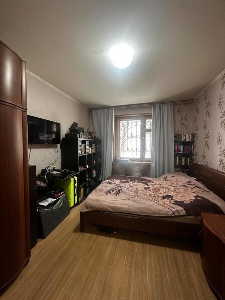 3-комн квартира Кирова проспект, 230