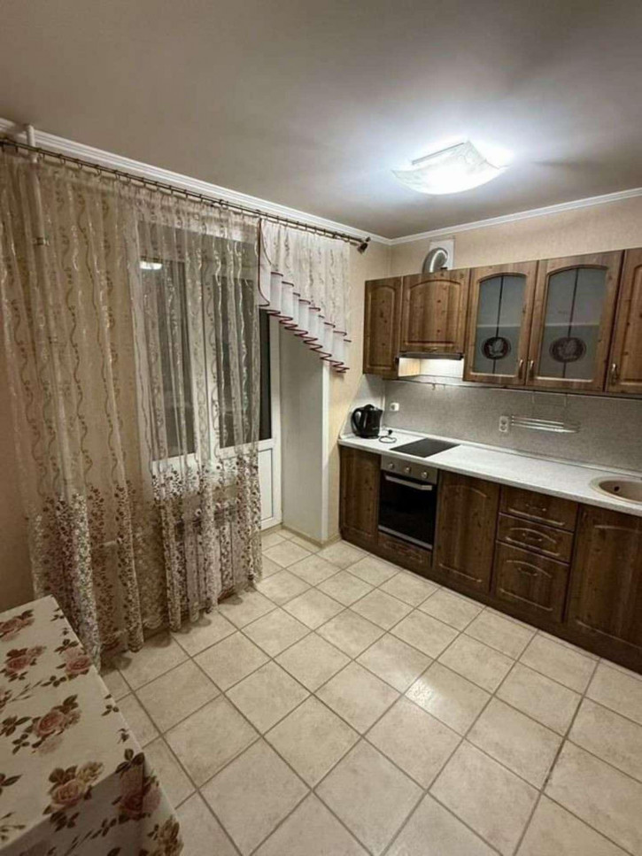 1-комн квартира Красных Коммунаров улица, 19б