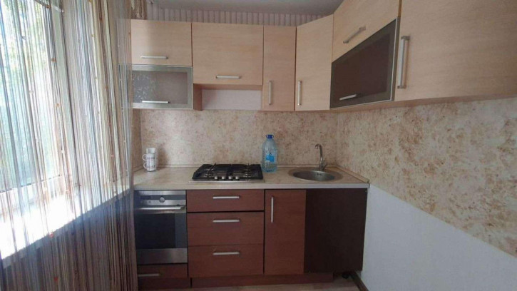 2-комн квартира Революционная улица, 56