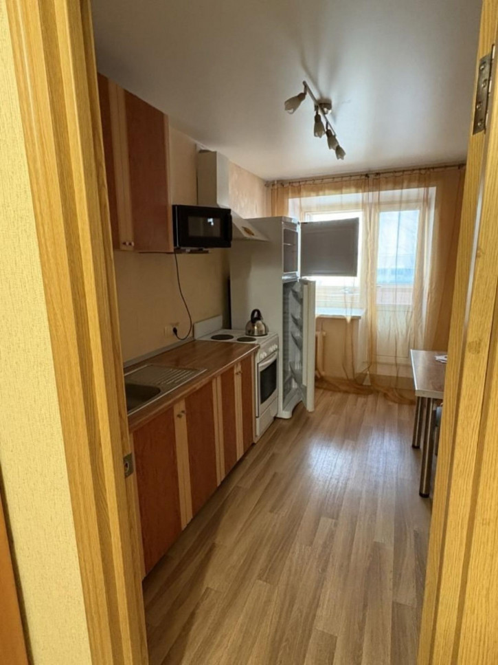 1-комн квартира Советской Армии улица, 98