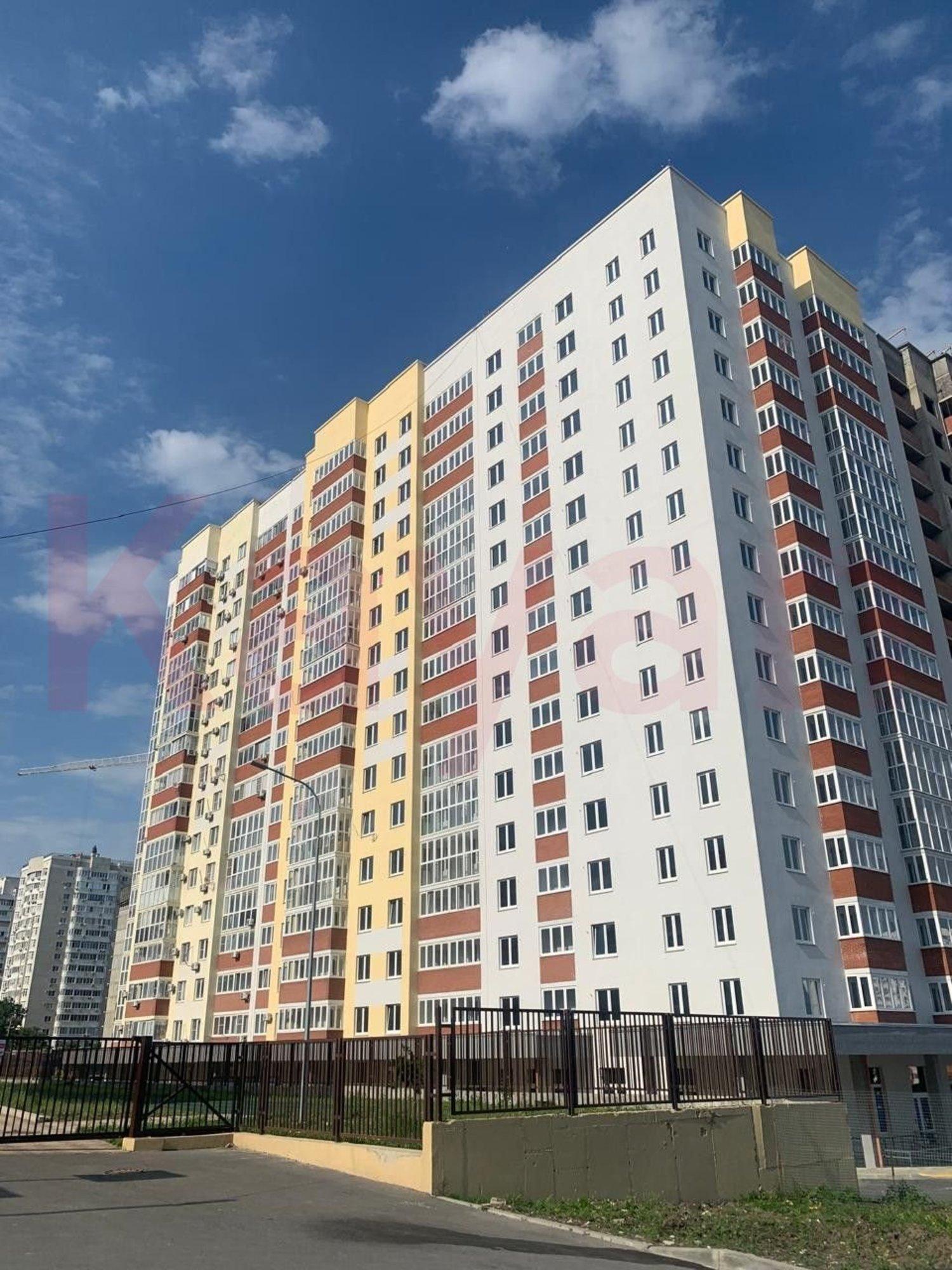 Купить квартиру за 8 200 000 рублей на Мурата Ахеджака ул.
