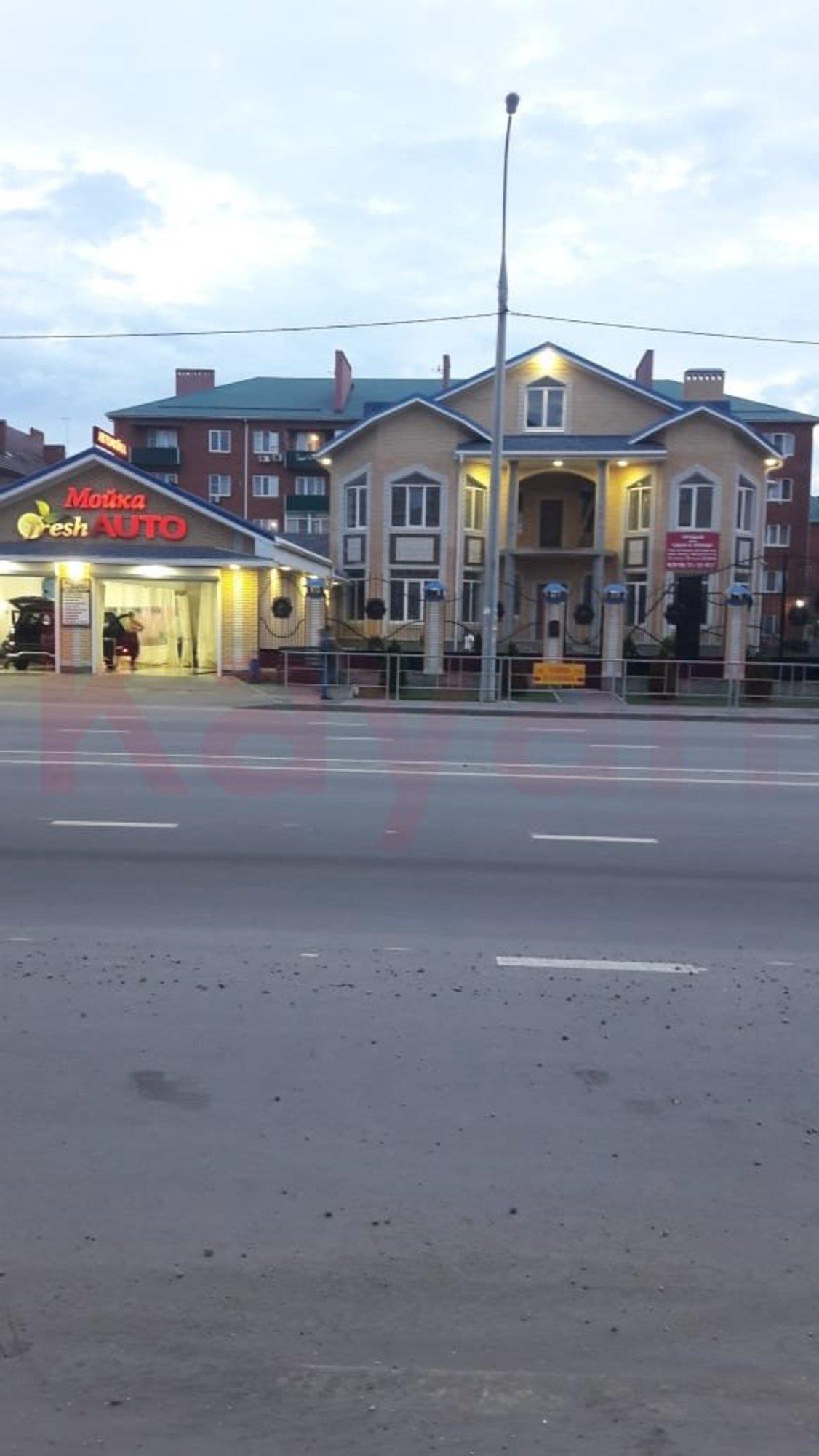 Купить дачу, дом, коттедж за 97 000 000 рублей на Яснополянская ул.