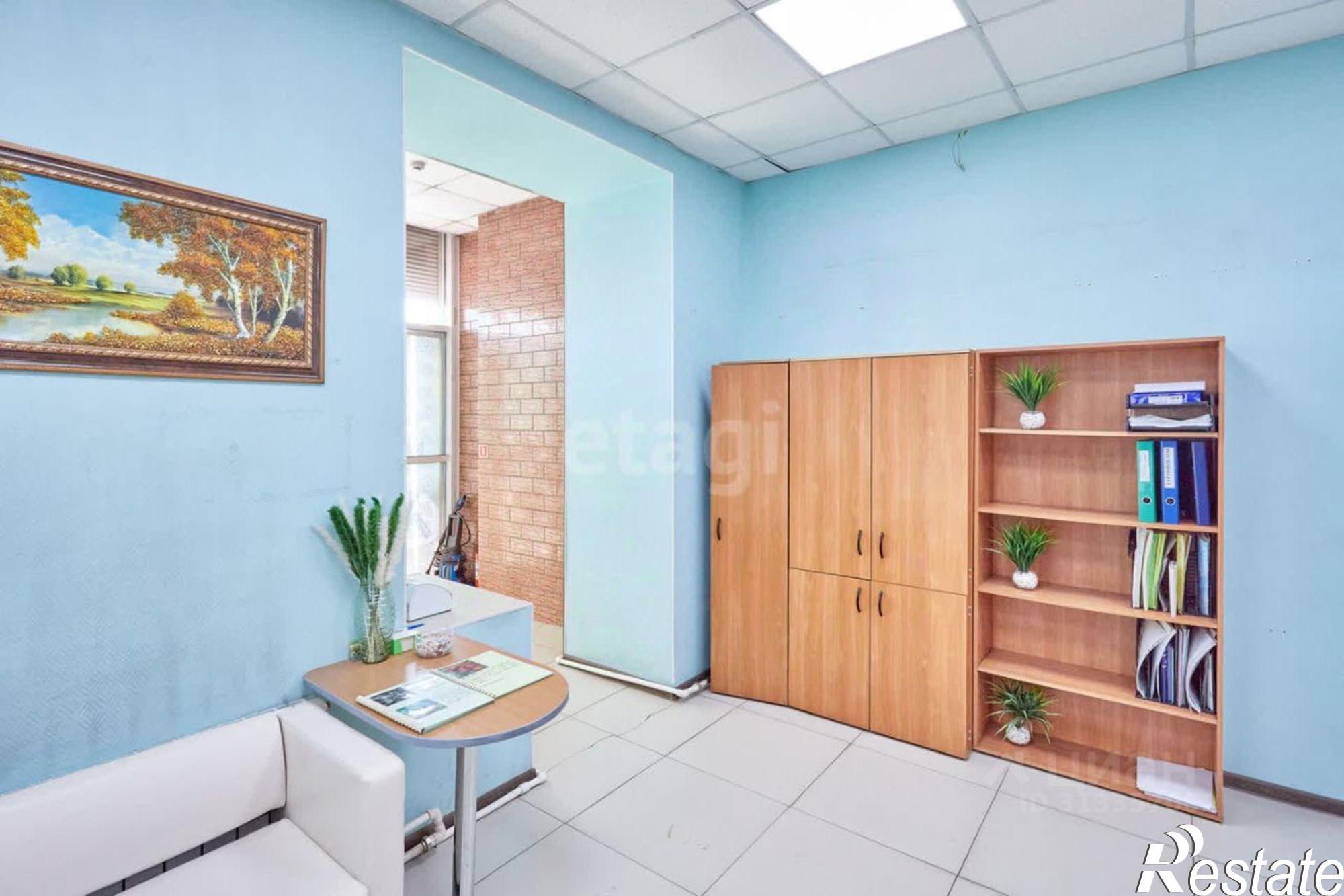Купить офис, помещение под офис за 16 838 800 рублей на ул Бабушкина, 4