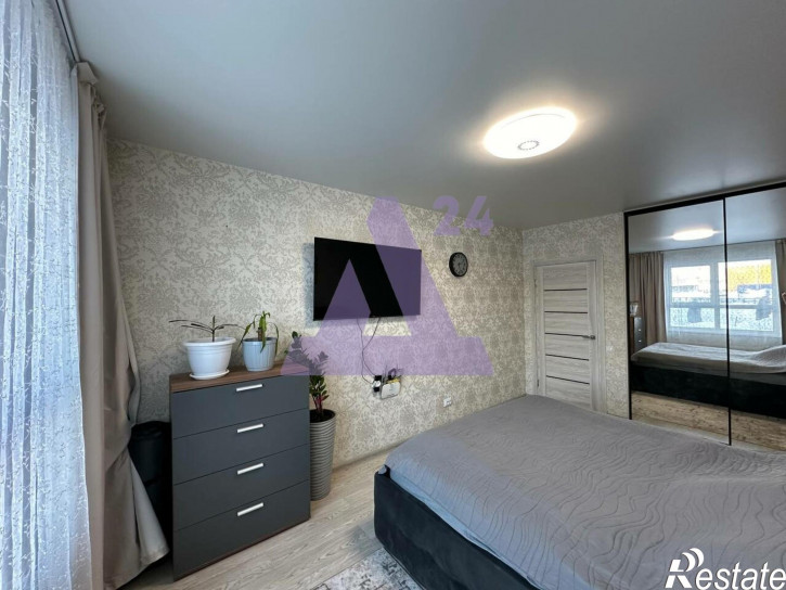 3-комн квартира улица Власихинская, дом 65А, корпус 3