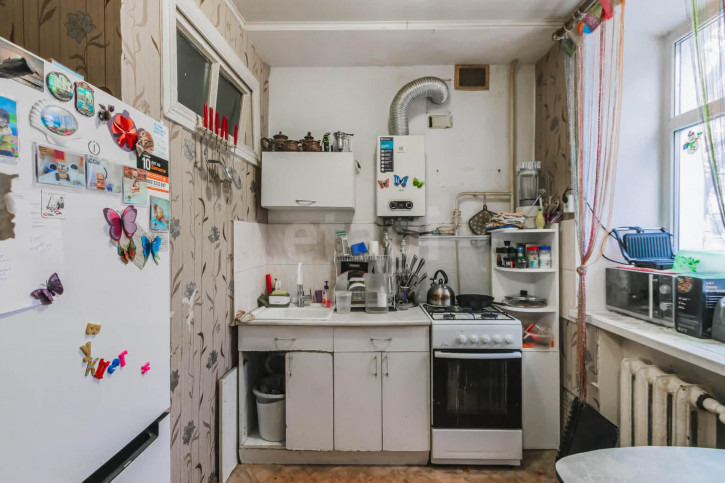 2-комн квартира улица Добролюбова, 15