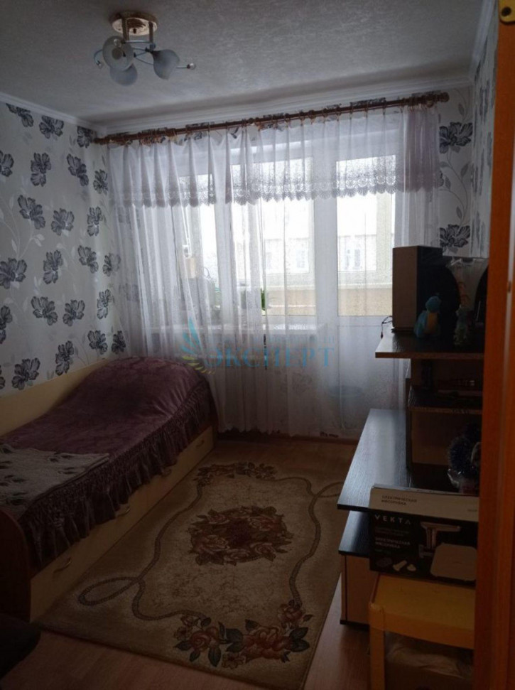 3-комн квартира поселок Меховщиков, 1А