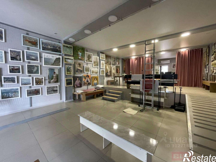 Отдельное здание улица Дзержинского, 140,  д. 140