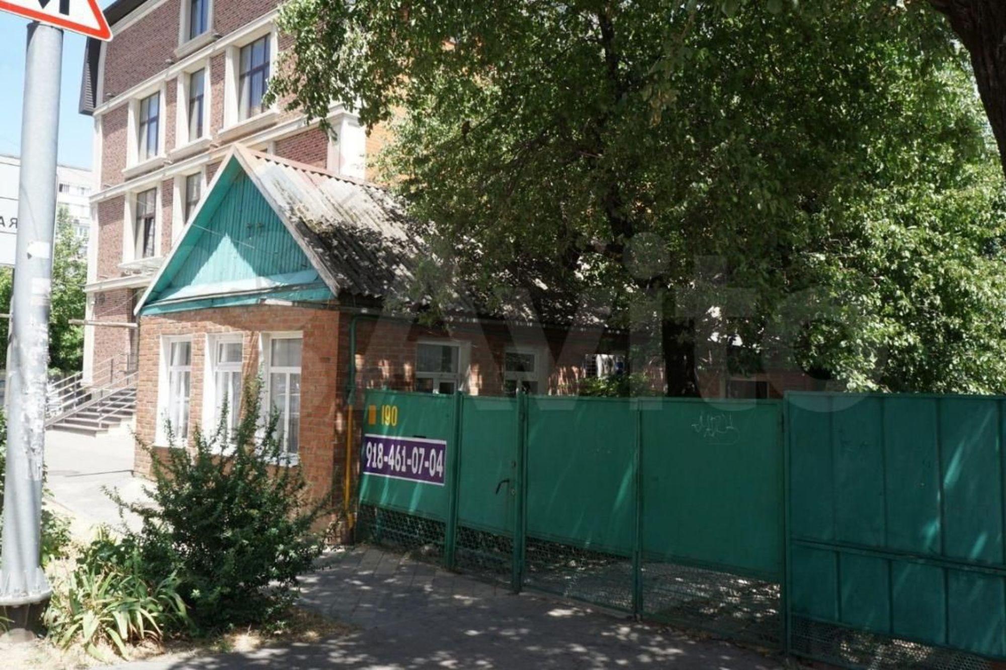 Купить дачу, дом, коттедж за 17 500 000 рублей на Леваневского ул, 190