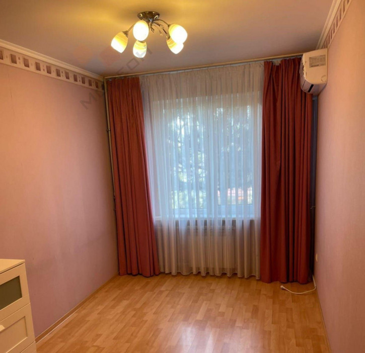 4-комн квартира Тюляева ул, 37/1