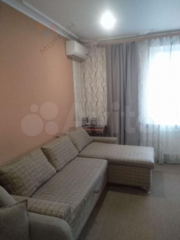 3-комн квартира Буковая ул, 8