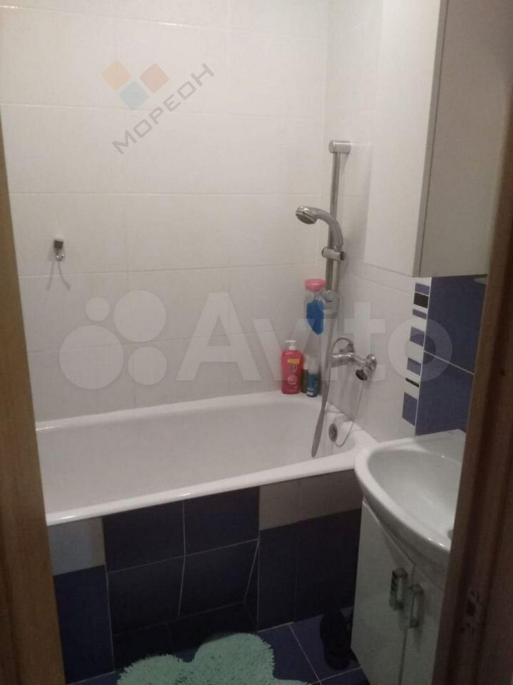 3-комн квартира Буковая ул, 8