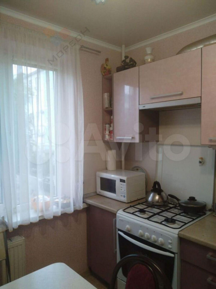 3-комн квартира Буковая ул, 8